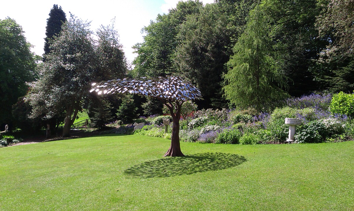 Arbour Metallum windswept tree sculpture steel and stainless steel sculpture bespoke sculpture for architects by Mark Reed (1)