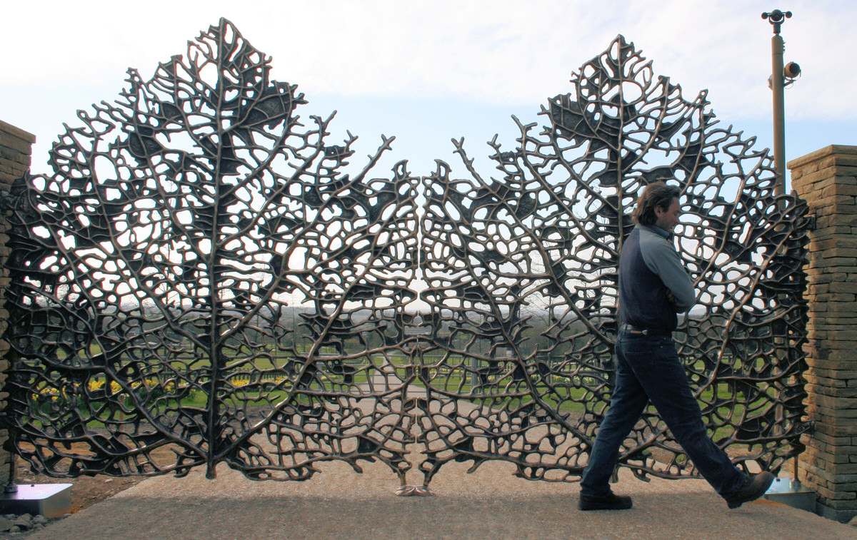 Skeleton leaf gates bronze bespoke driveway estate gates for specifiers, landscape designers and architects by Mark Reed