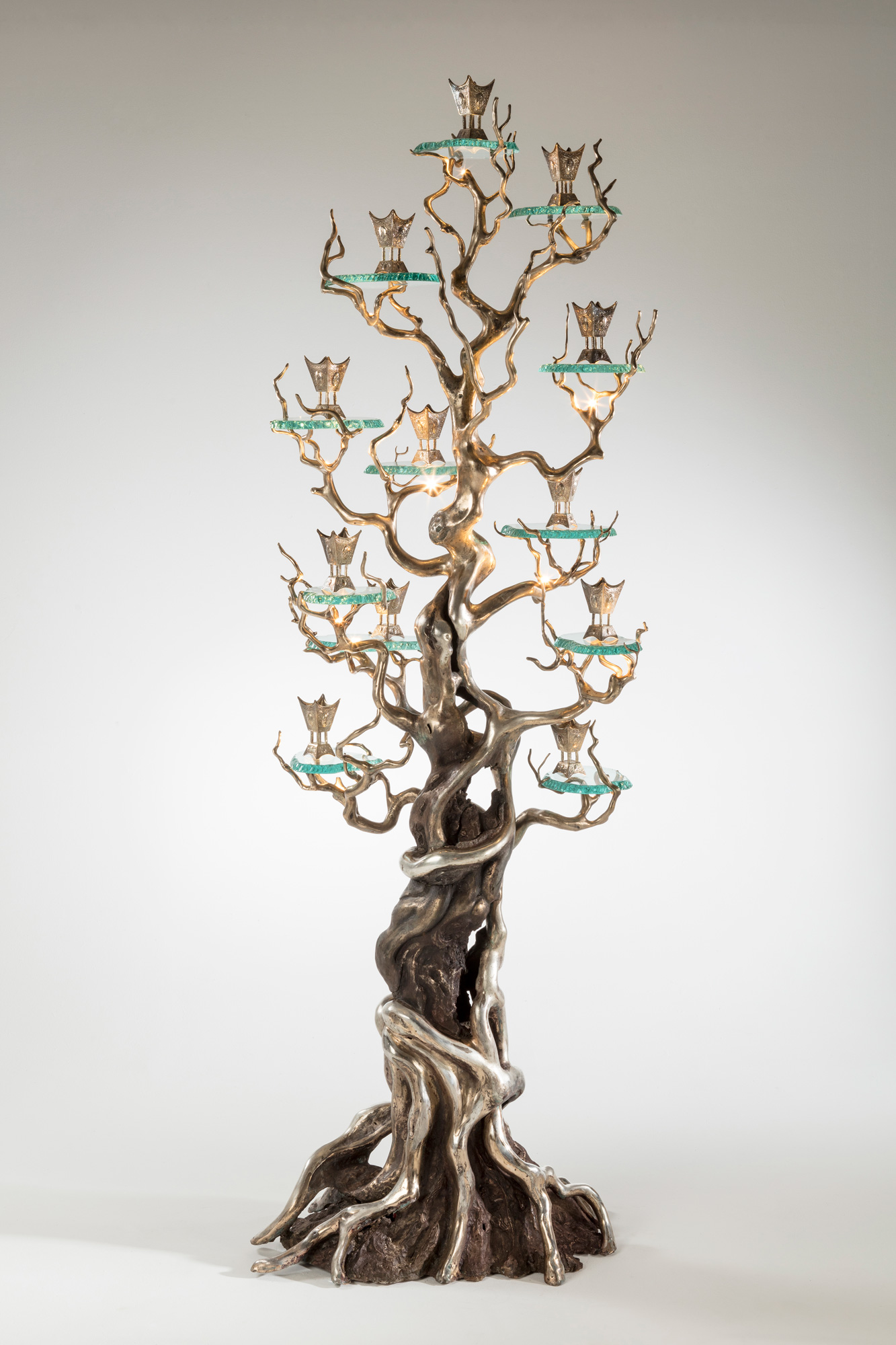 Family-tree-silver-tree-sculpture-bronze-tree-sculpture-abu-dhabi-hotel